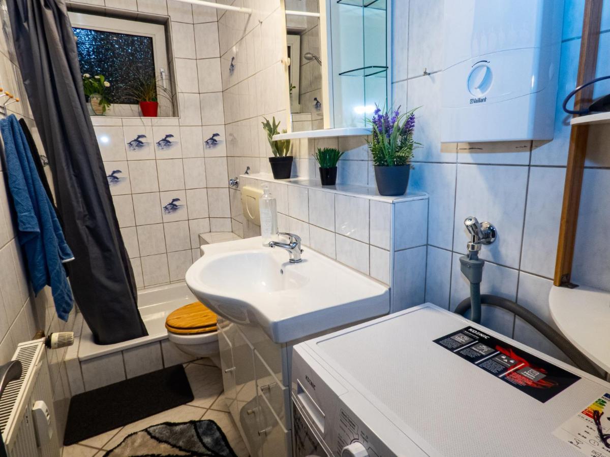 #121 Grosse, Gemuetliche Wohnung In Remscheid-City Exteriér fotografie